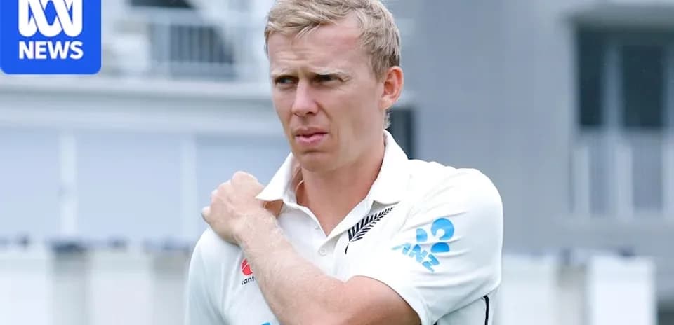 Joueur de cricket néo-zélandais ajustant son épaule