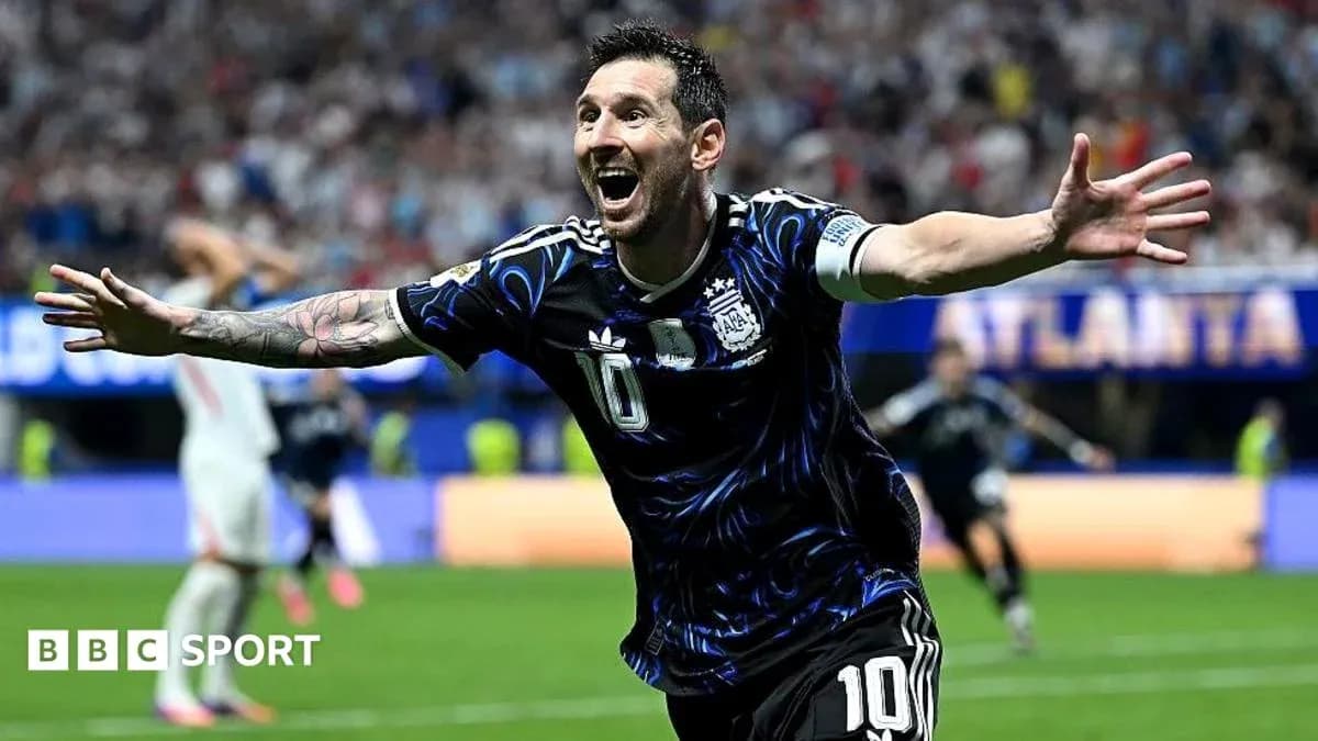Lionel Messi célébrant un but avec l'Argentine