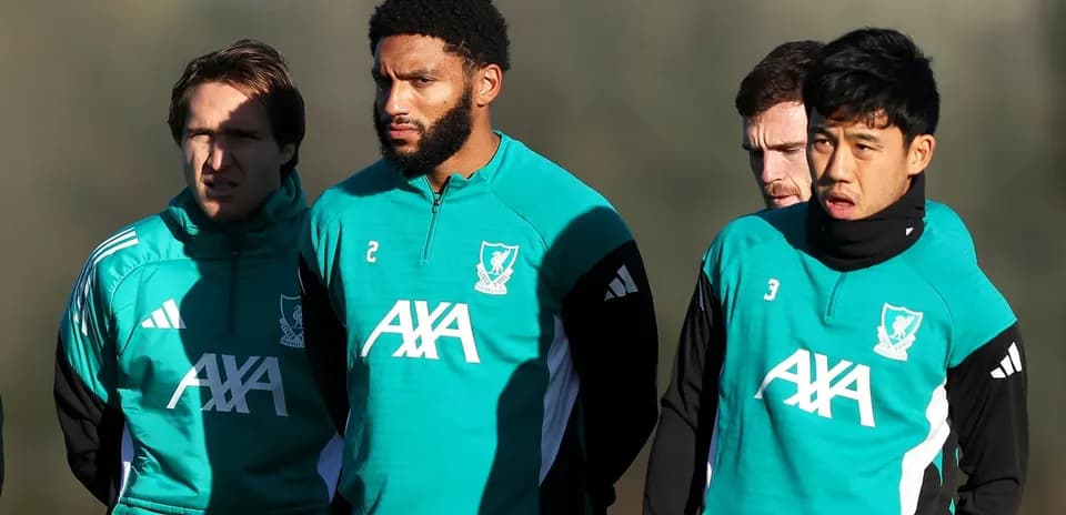 Joueurs en tenue d'entraînement au club Liverpool