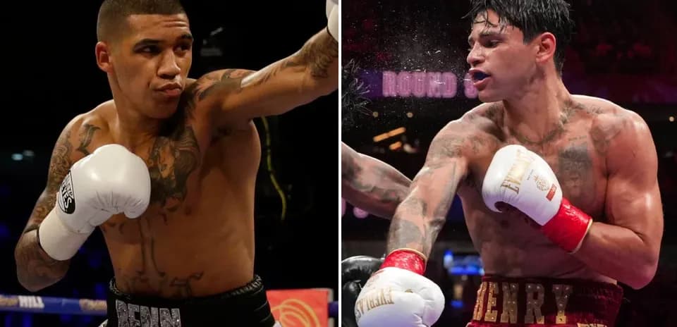 Deux boxeurs se battant dans le ring