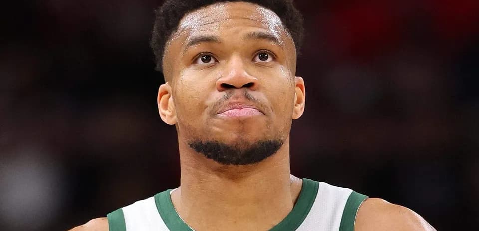 Joueur regardant vers le haut pendant un match