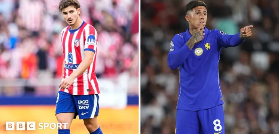 Deux joueurs en action, un d'Atlético et un de Chelsea