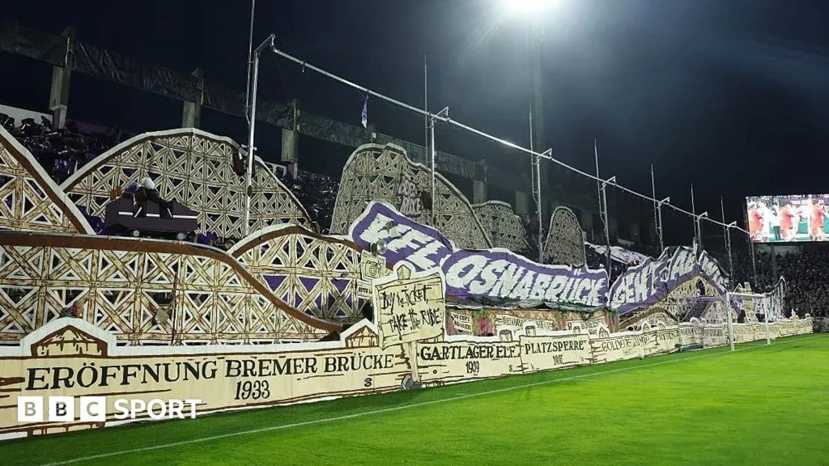 Tifos des supporters d'Osnabrück dans le stade
