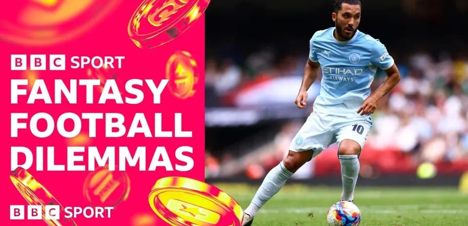 Joueur dribblant sur le terrain pendant un match