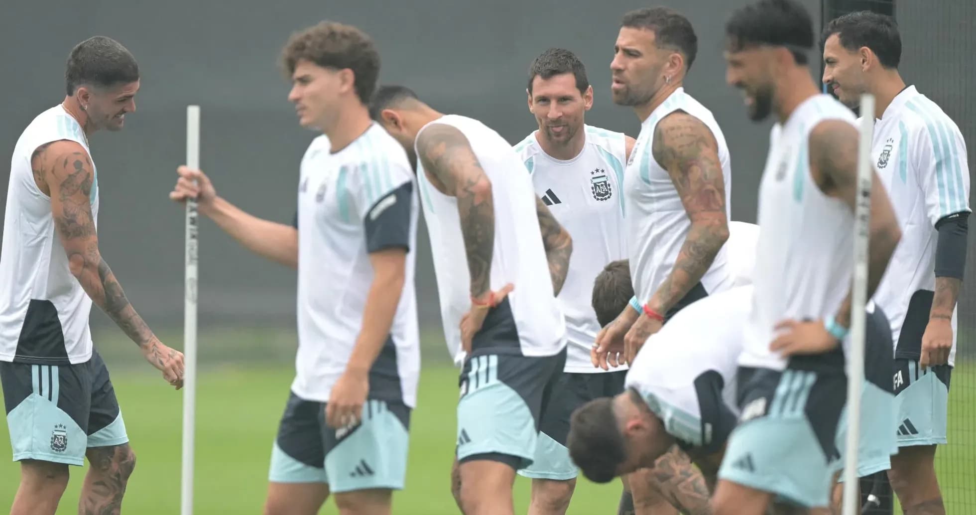 Joueurs argentins s'entraînant sur le terrain