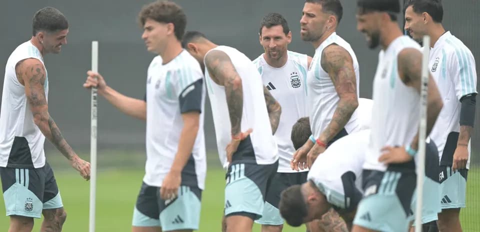 Joueurs argentins s'entraînant sur le terrain