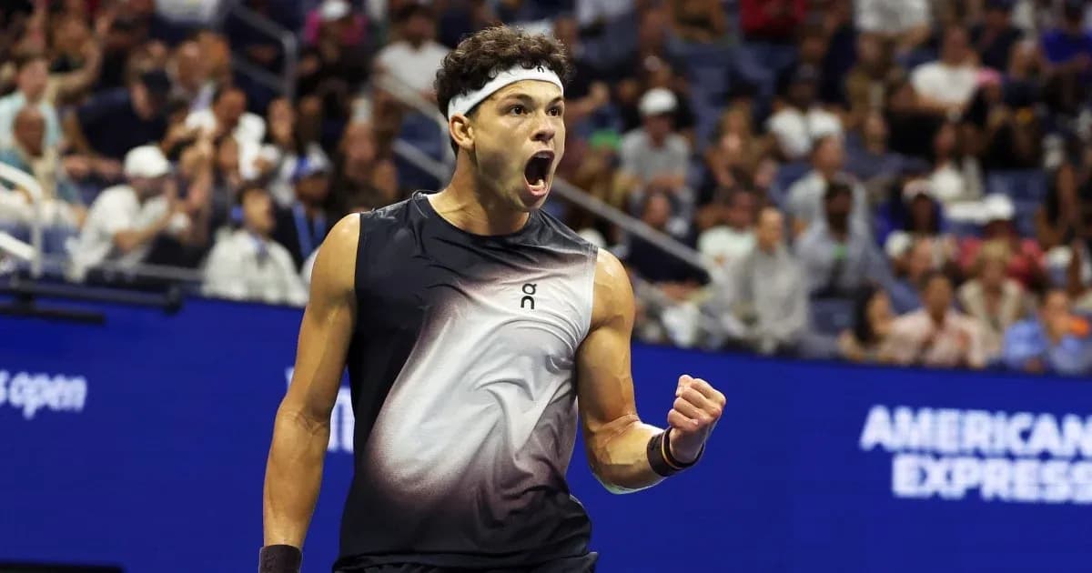 Joueur de tennis célébrant un point au US Open