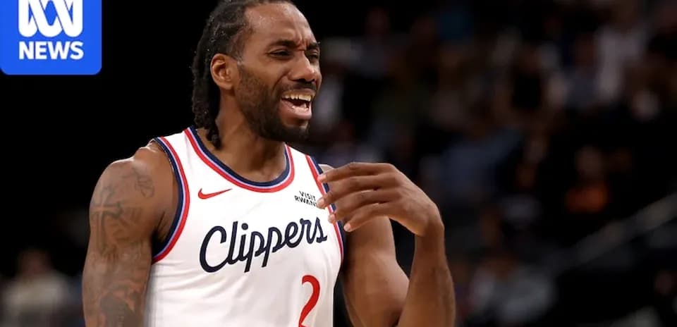 Kawhi Leonard gesturing during basketball game