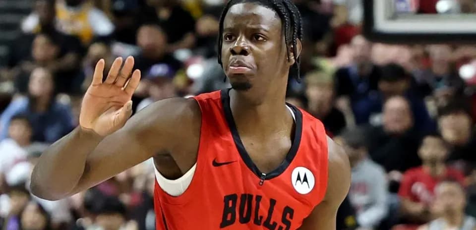 Joueur des Bulls saluant pendant un match