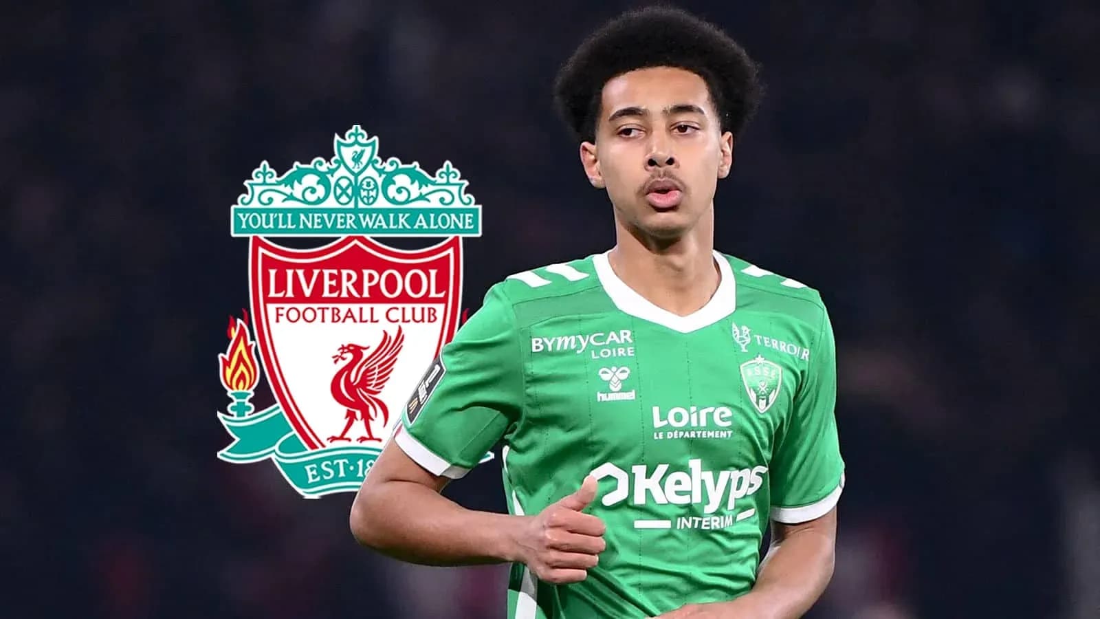 Joueur en maillot vert de l'AS Saint-Étienne sur terrain