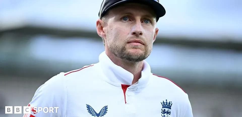 Joueur de cricket anglais avec uniforme et lunettes de soleil