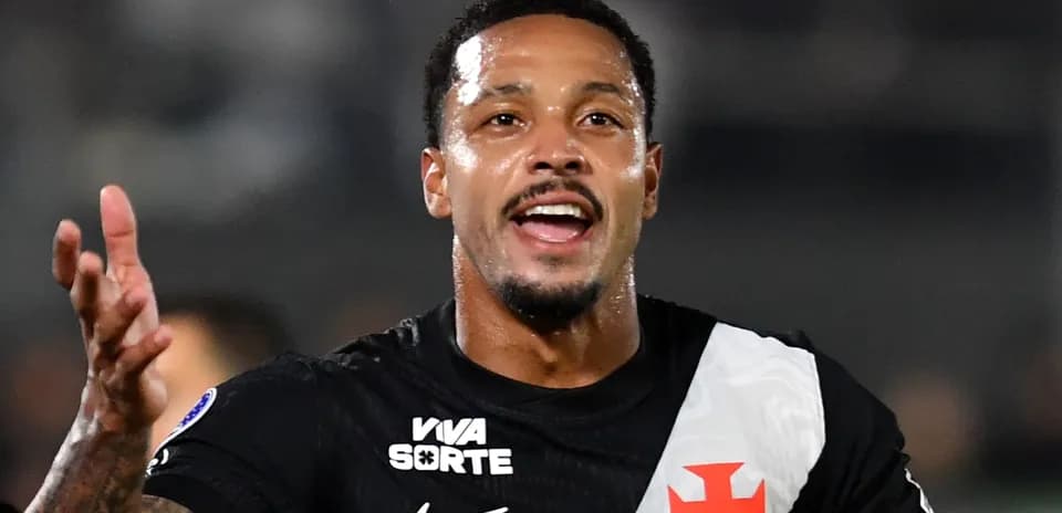 Joueur célébrant après un match de football