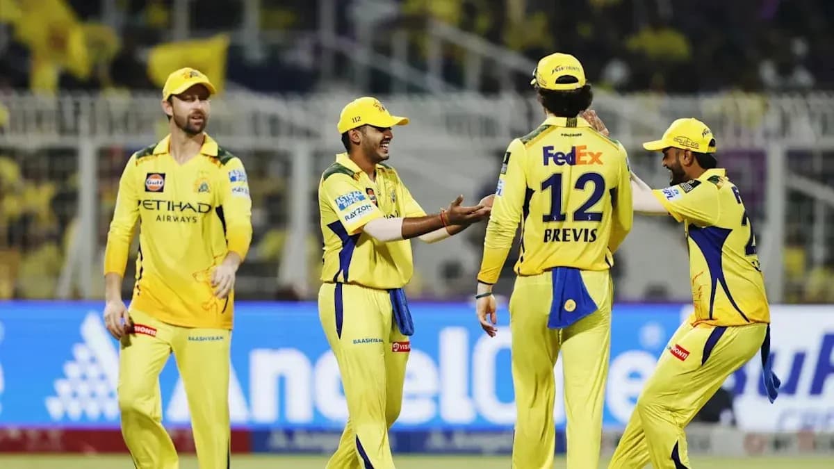 Joueurs de Chennai Super Kings célébrant une prise