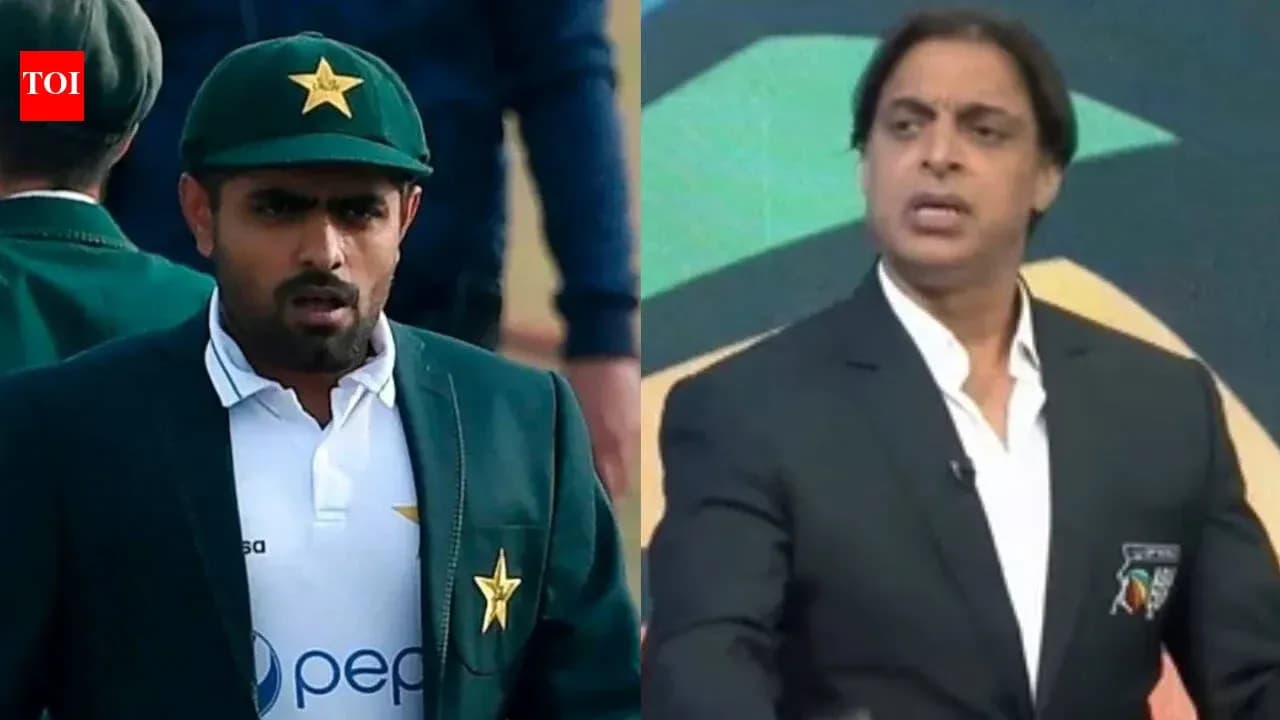 Babar Azam and Shoaib Akhtar in a discussion