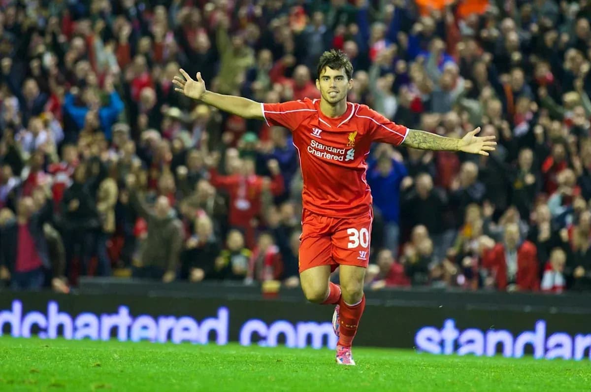 Joueur de Liverpool célébrant un but au stade