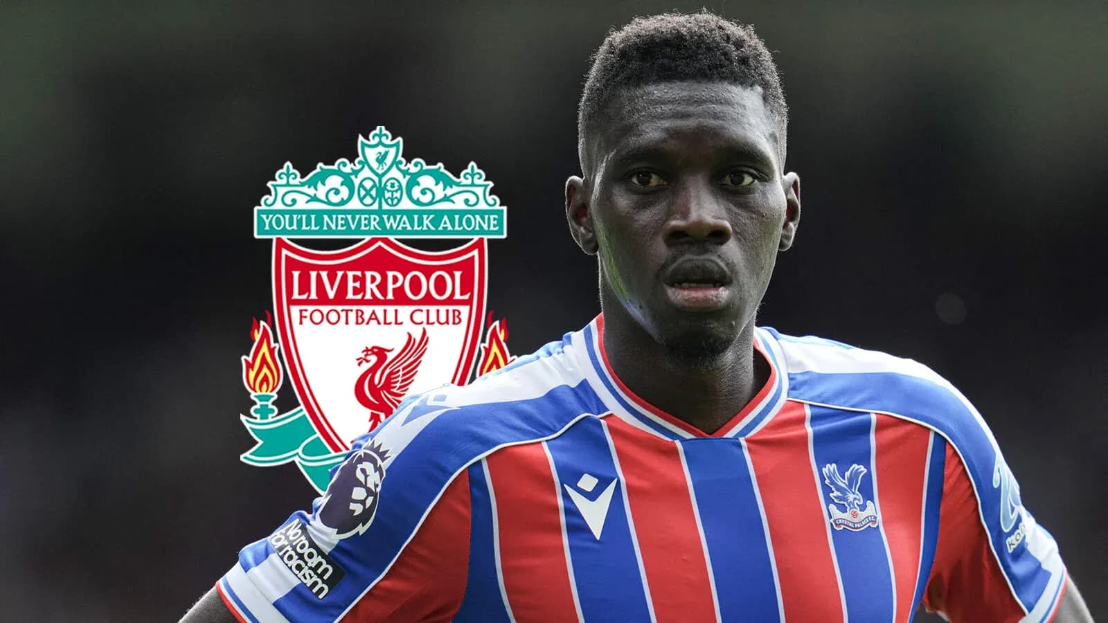 Joueur de Crystal Palace avec logo de Liverpool en arrière-plan