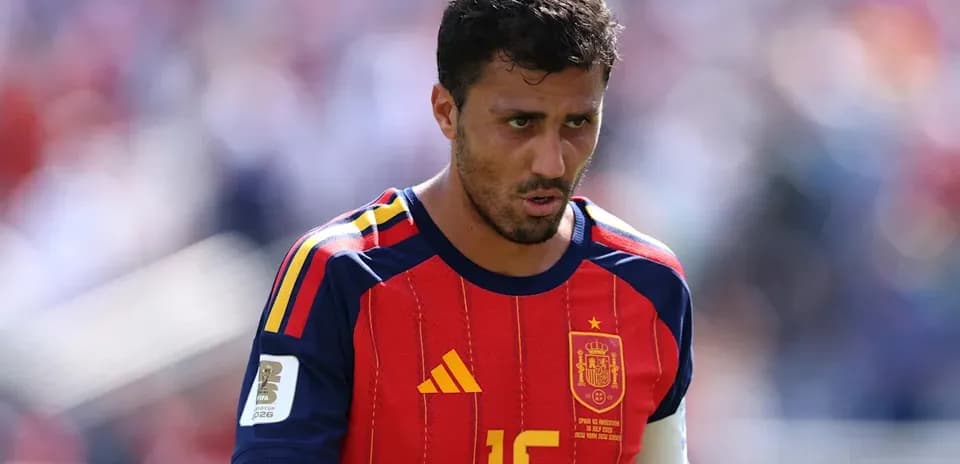Joueur espagnol portant le maillot numéro 16