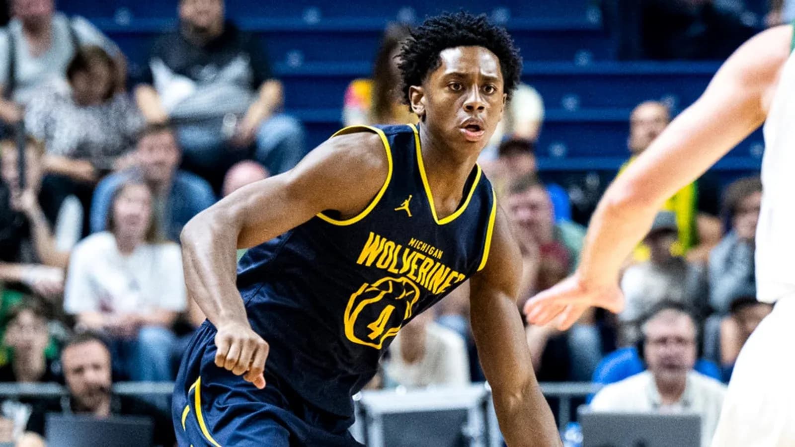 Joueur des Wolverines en action sur le terrain