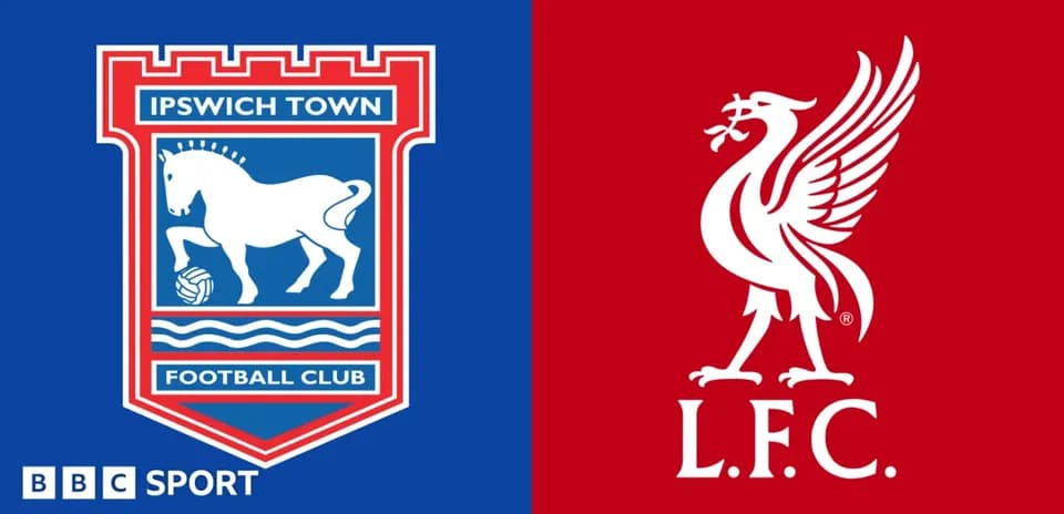 Logos d'Ipswich Town et Liverpool FC sur fond coloré