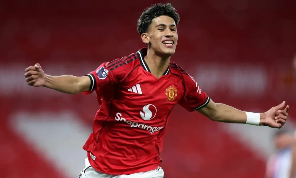 Joueur de Manchester United célébrant un but