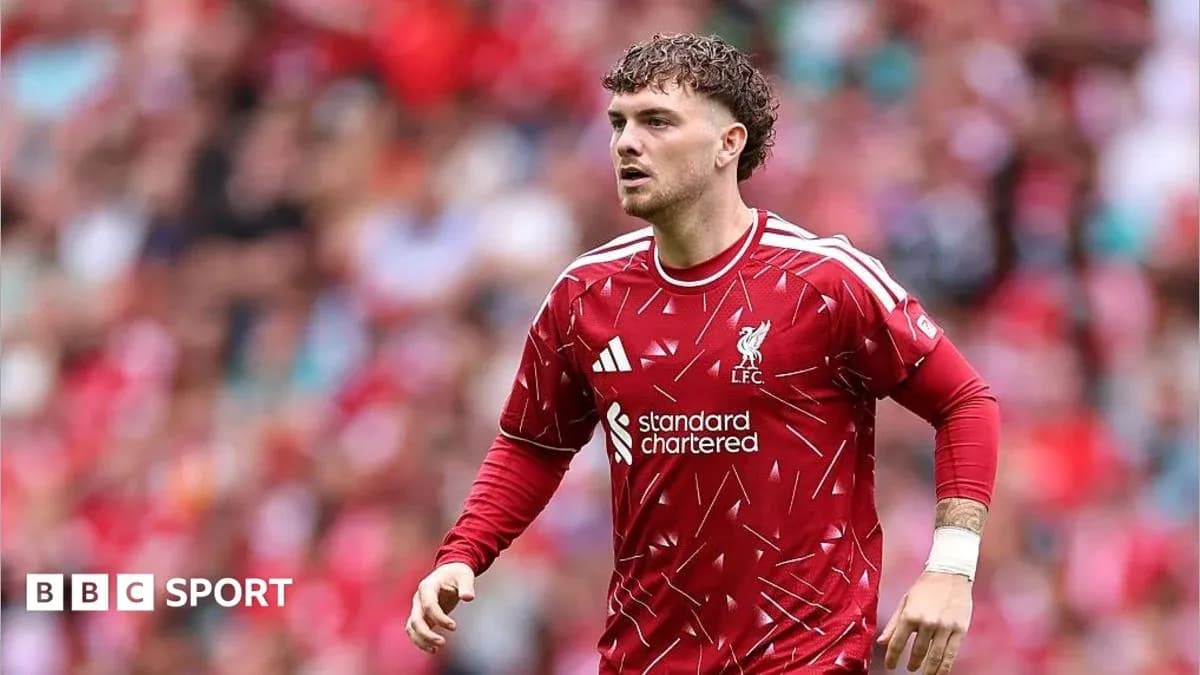 Joueur de Liverpool en action sur le terrain