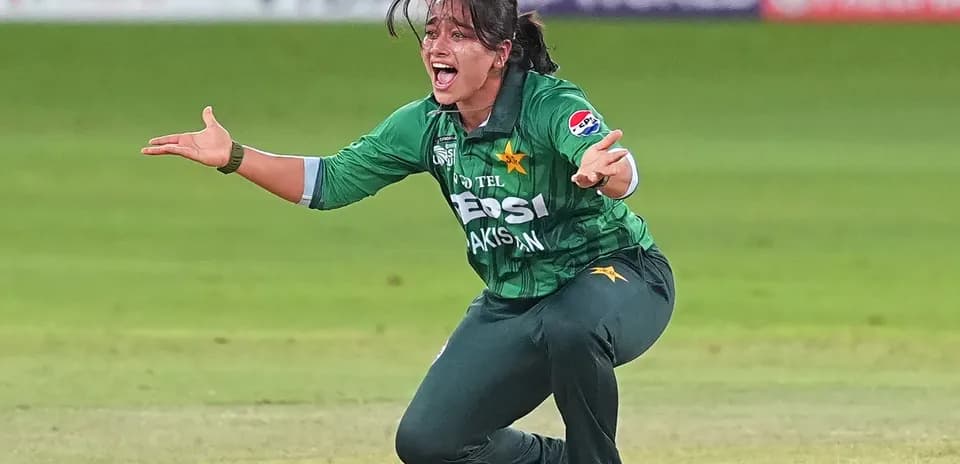 Joueuse de cricket du Pakistan en train de célébrer