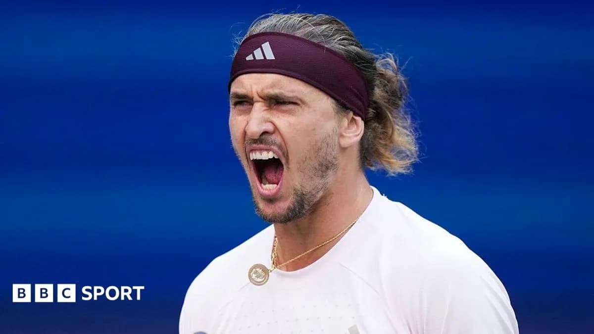Joueur de tennis célébrant sur le court