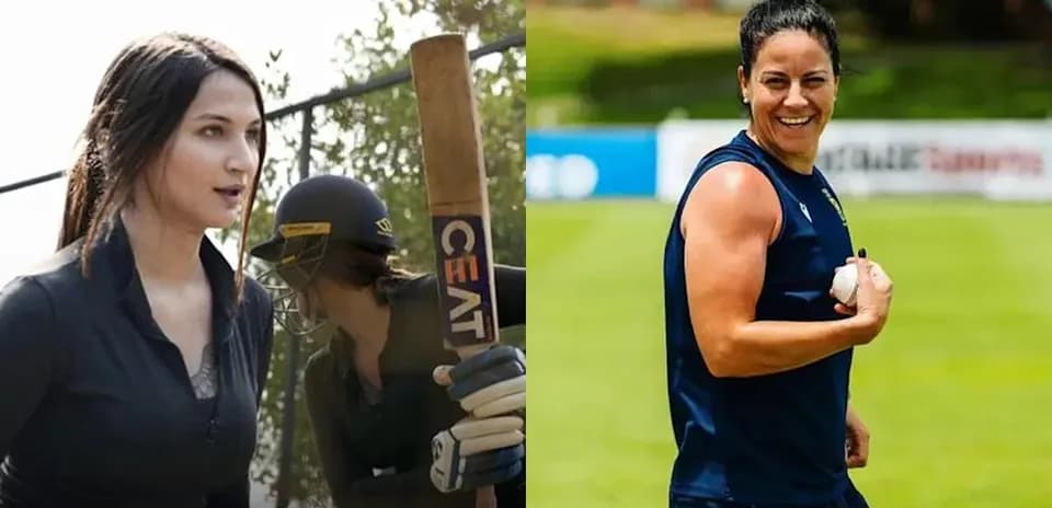 Deux joueuses de cricket sur le terrain