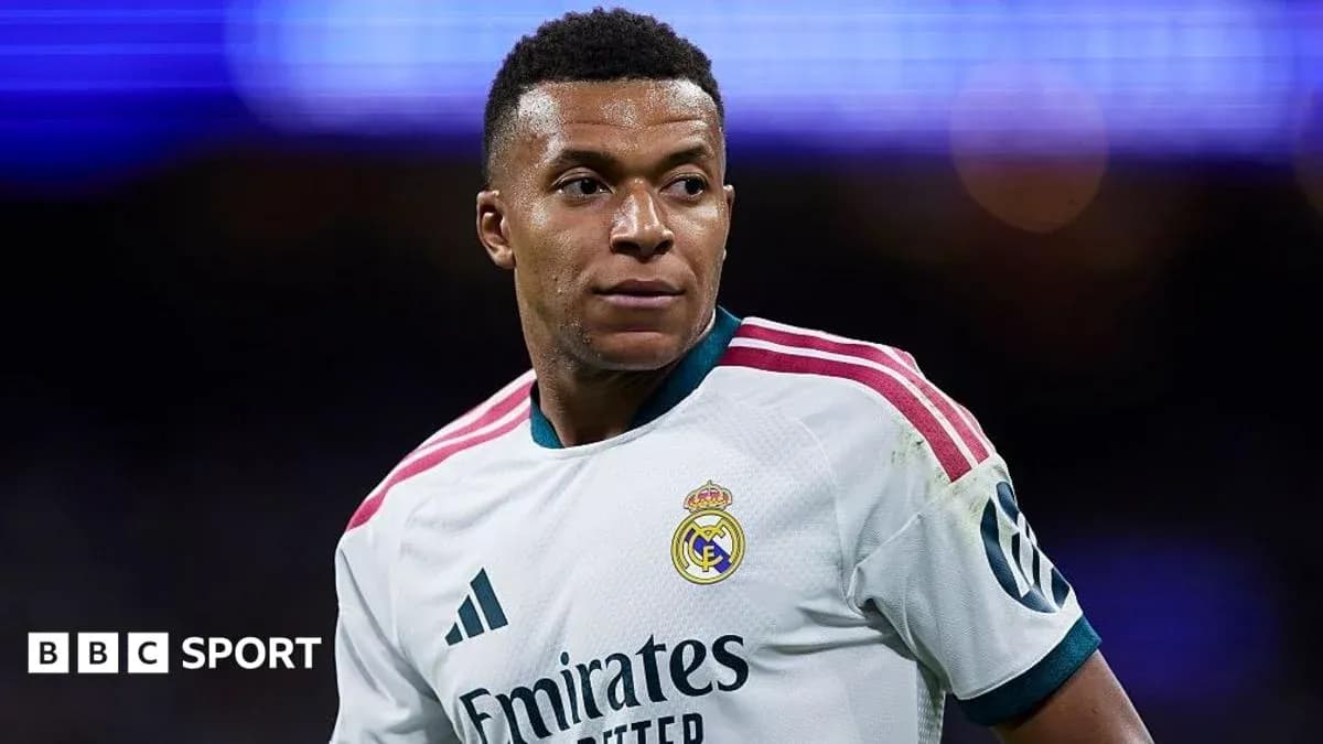 Joueur de football portant le maillot du Real Madrid