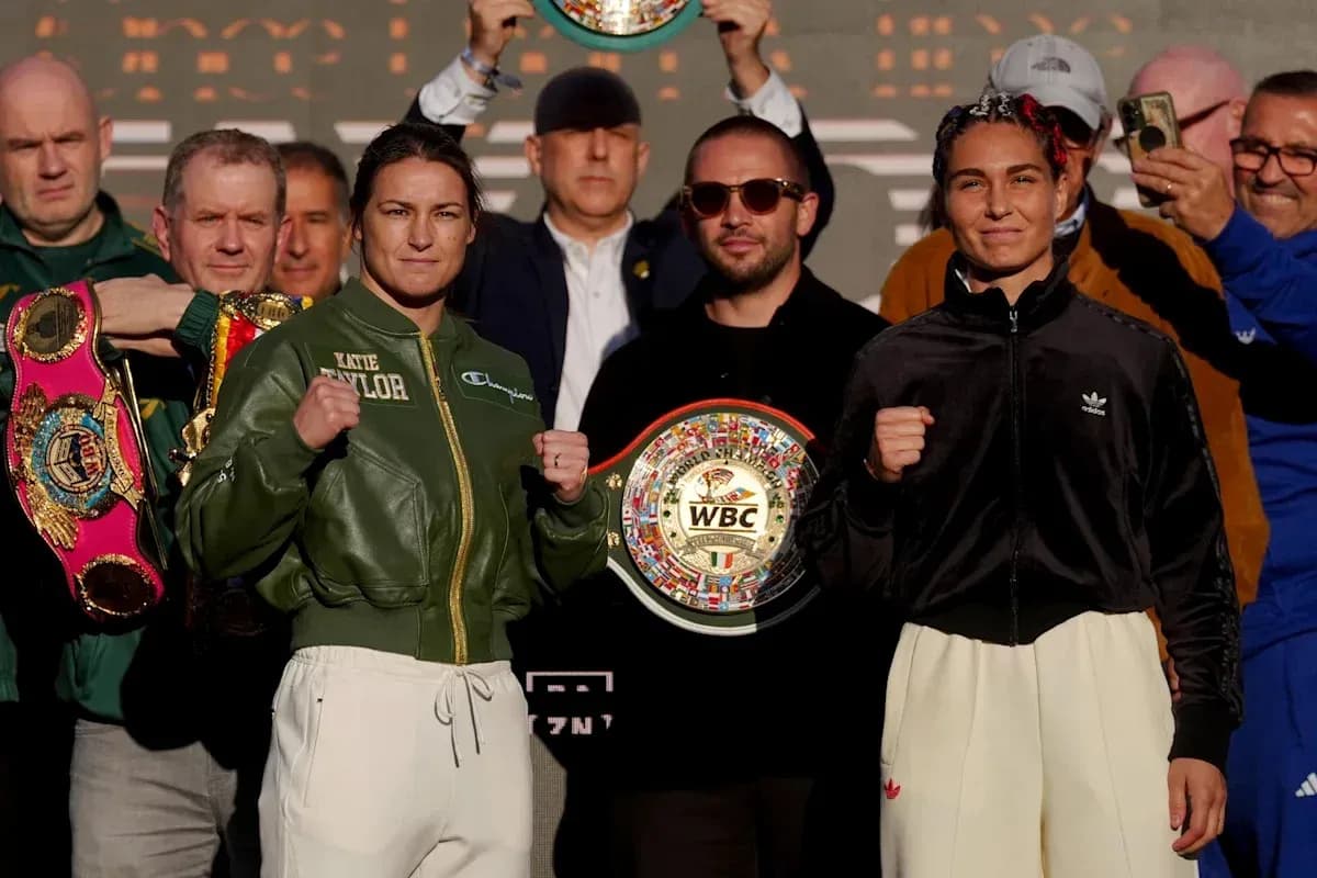 Boxeuses Katie Taylor et challenger en conférence de presse