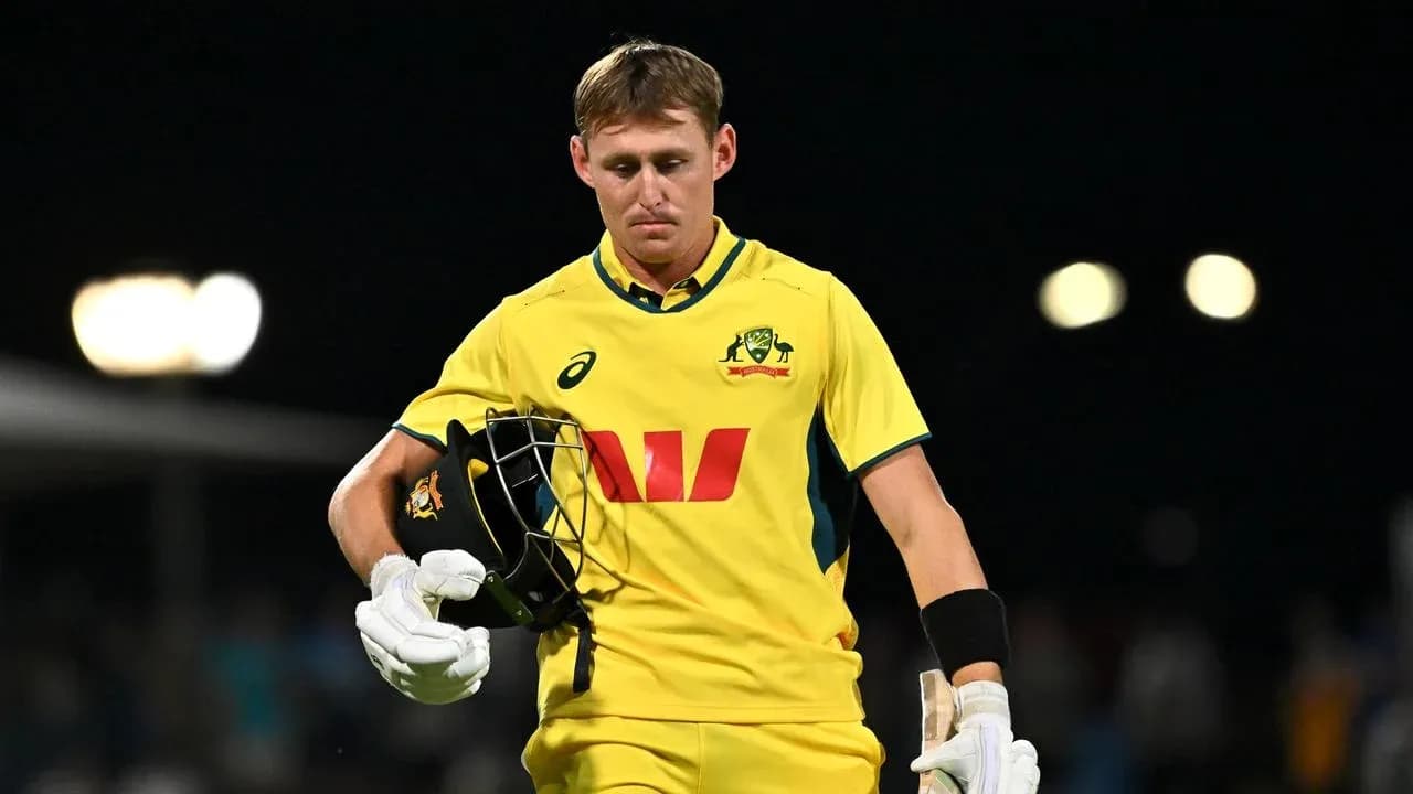 Joueur australien quittant le terrain après élimination