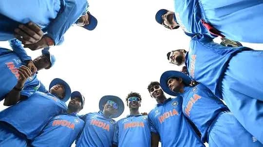 Équipe indienne de cricket se rassemblant avant le match