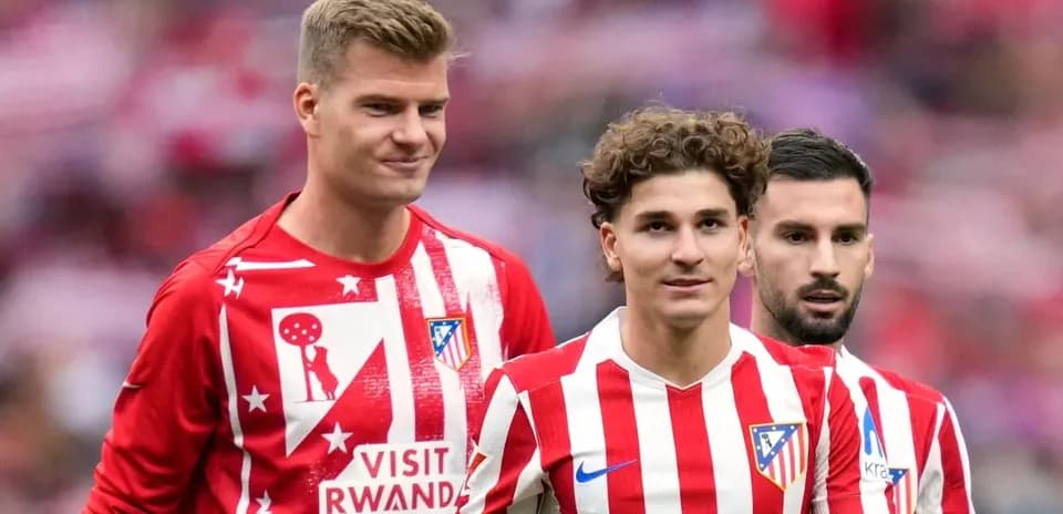 Trois joueurs d'Atlético de Madrid en tenue de match