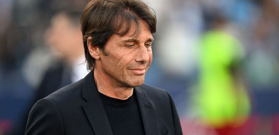Manchester United envisage le retour surprise d'Antonio Conte en Premier League pour remplacer Michael Carrick