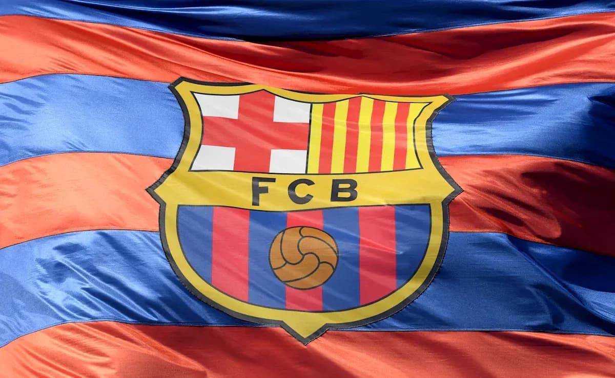 Drapeau du FC Barcelone avec le logo Drapeau du FC Barcelone avec le logo
